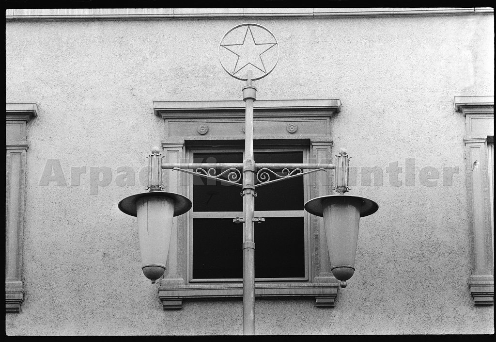 Utcai lámpa - 1987